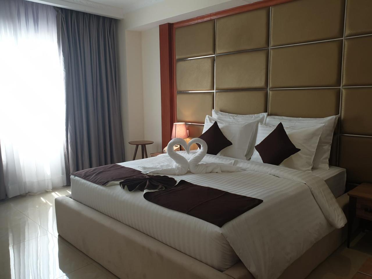 Summerset Continental Hotel By Usuma Mobushipe Exteriér fotografie